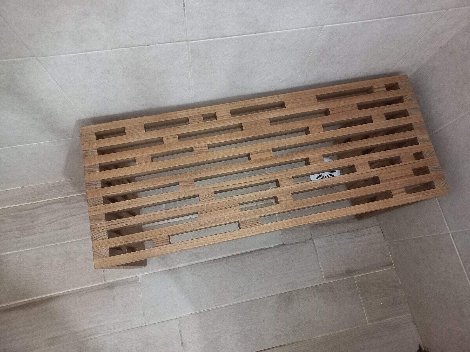 ספסל למקלחת מעץ טיק