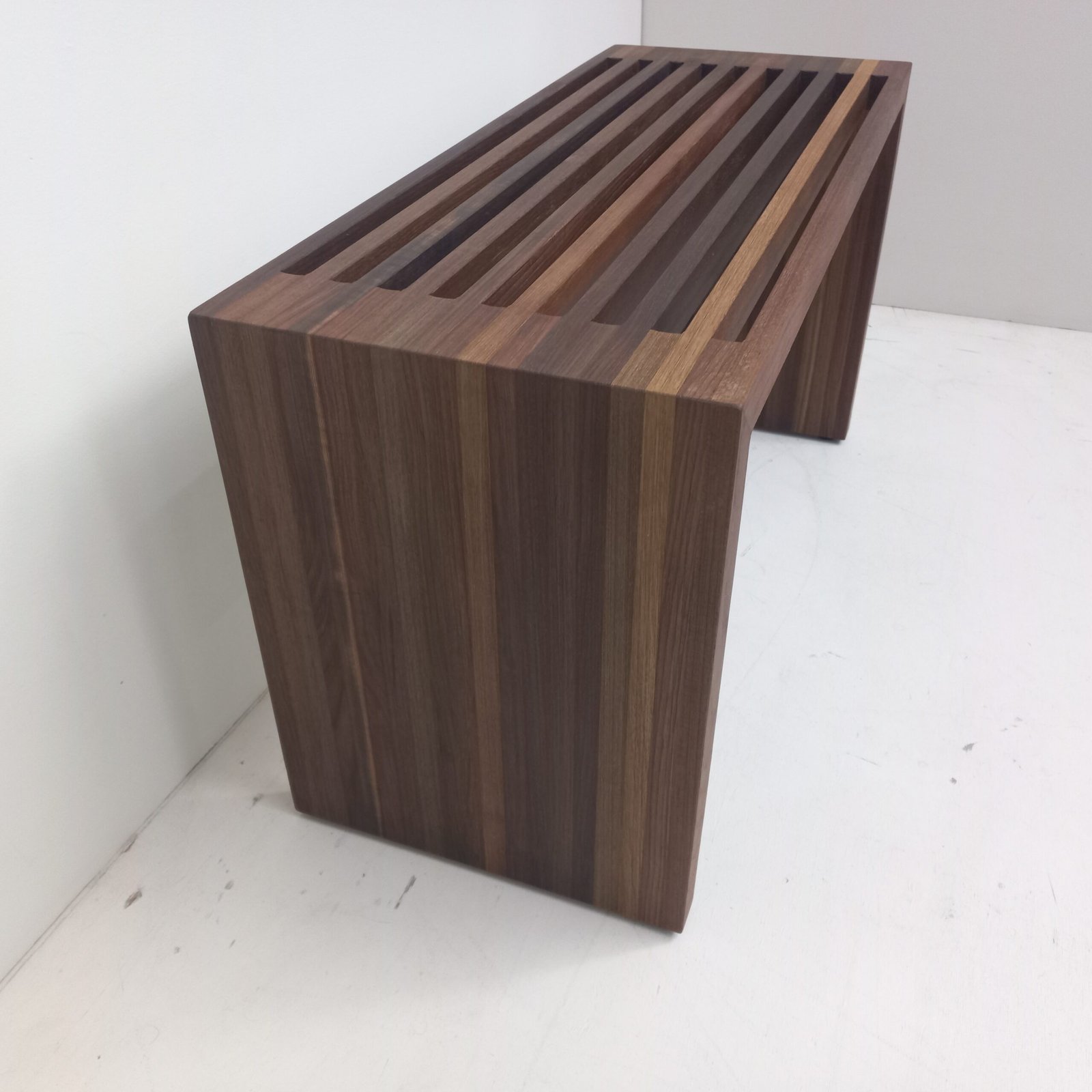 ספסל למקלחת מעץ טיק "נינו" 80*32 – תמונה 3